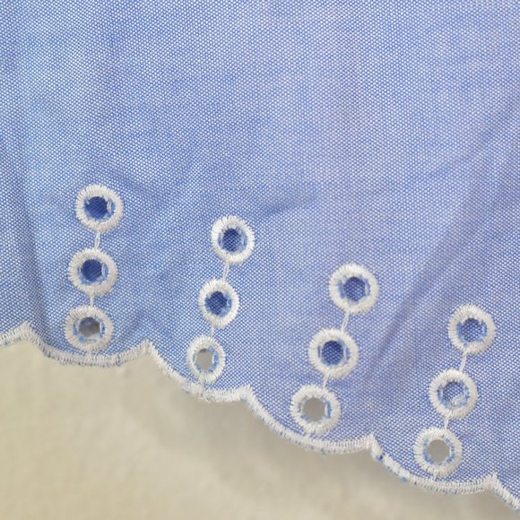 J. Crew Blue White Embroidered Eyelet Sleeveless Chambray Top Size 6 - Picture 12 of 15